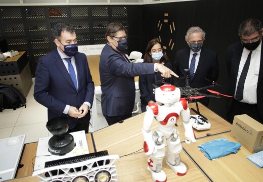 O conselleiro de Educación destaca a importancia para a intelixencia artificial en Galicia da nova sala do CITIC na Coruña